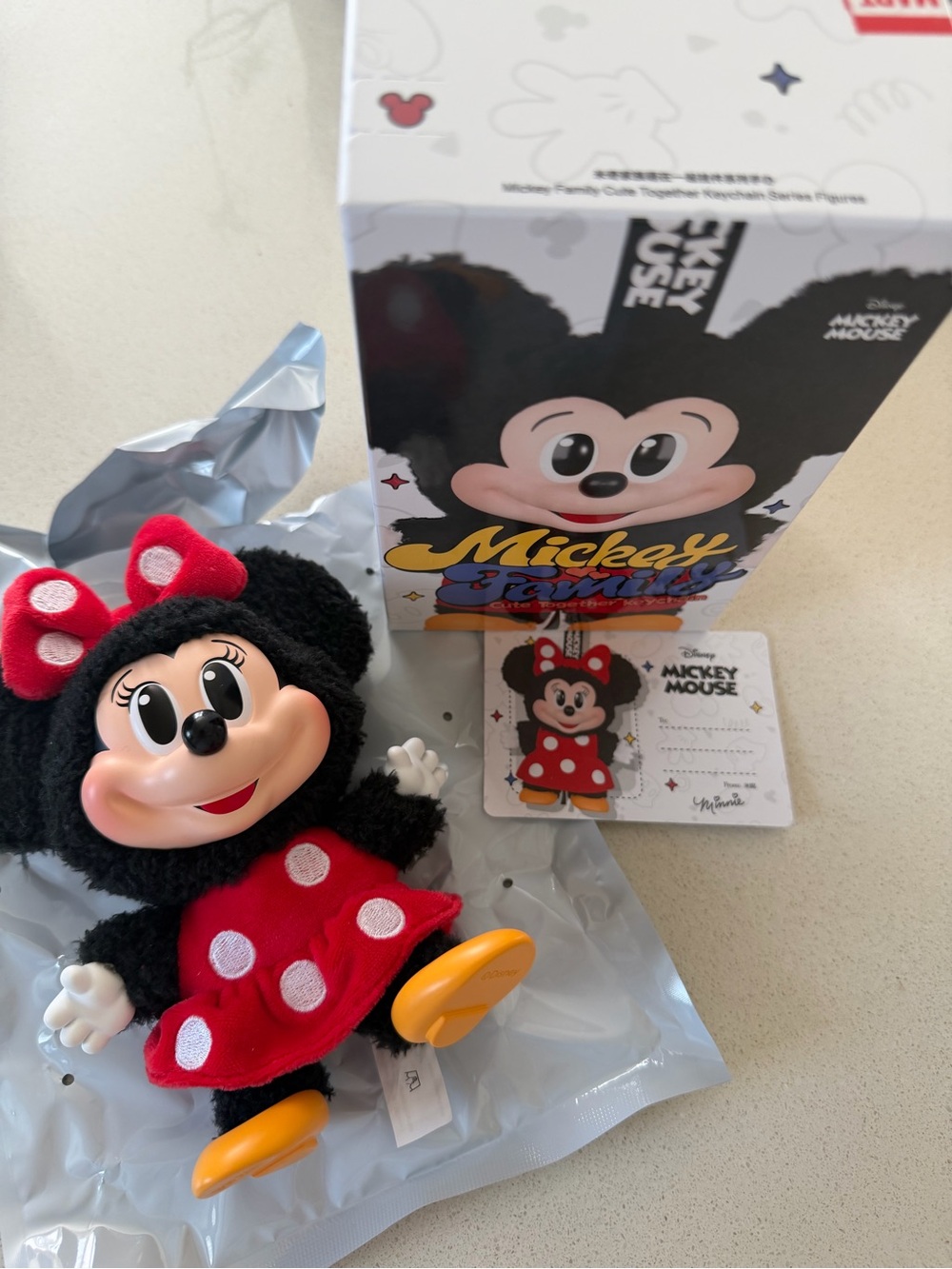 POPMART Mickey Friends Minnie Keychain
